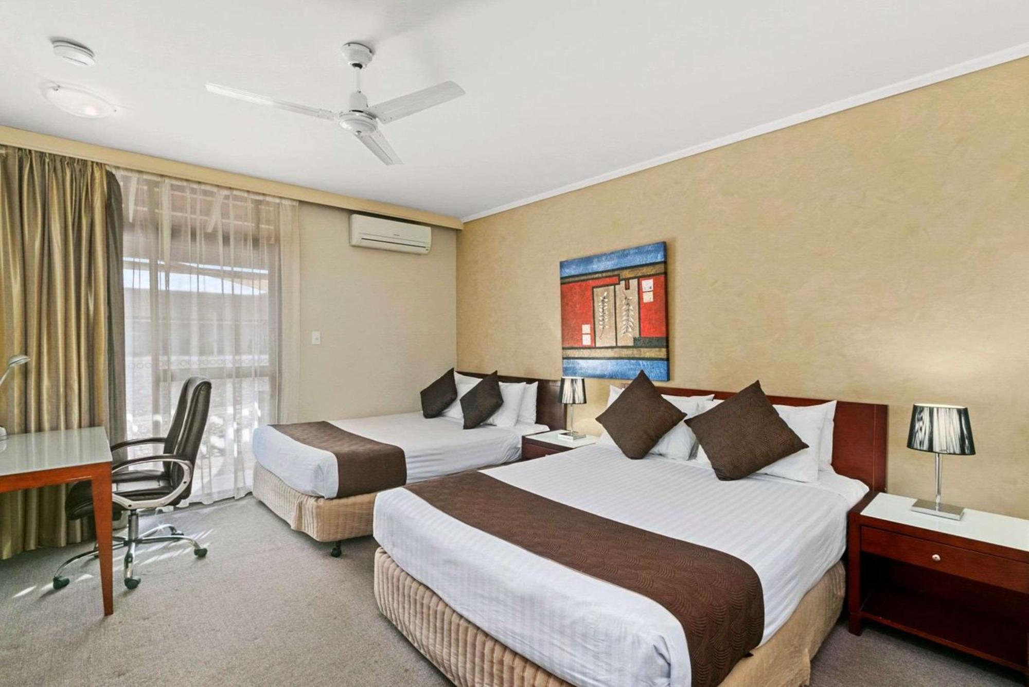 Comfort Inn ไวอาลา ภายนอก รูปภาพ