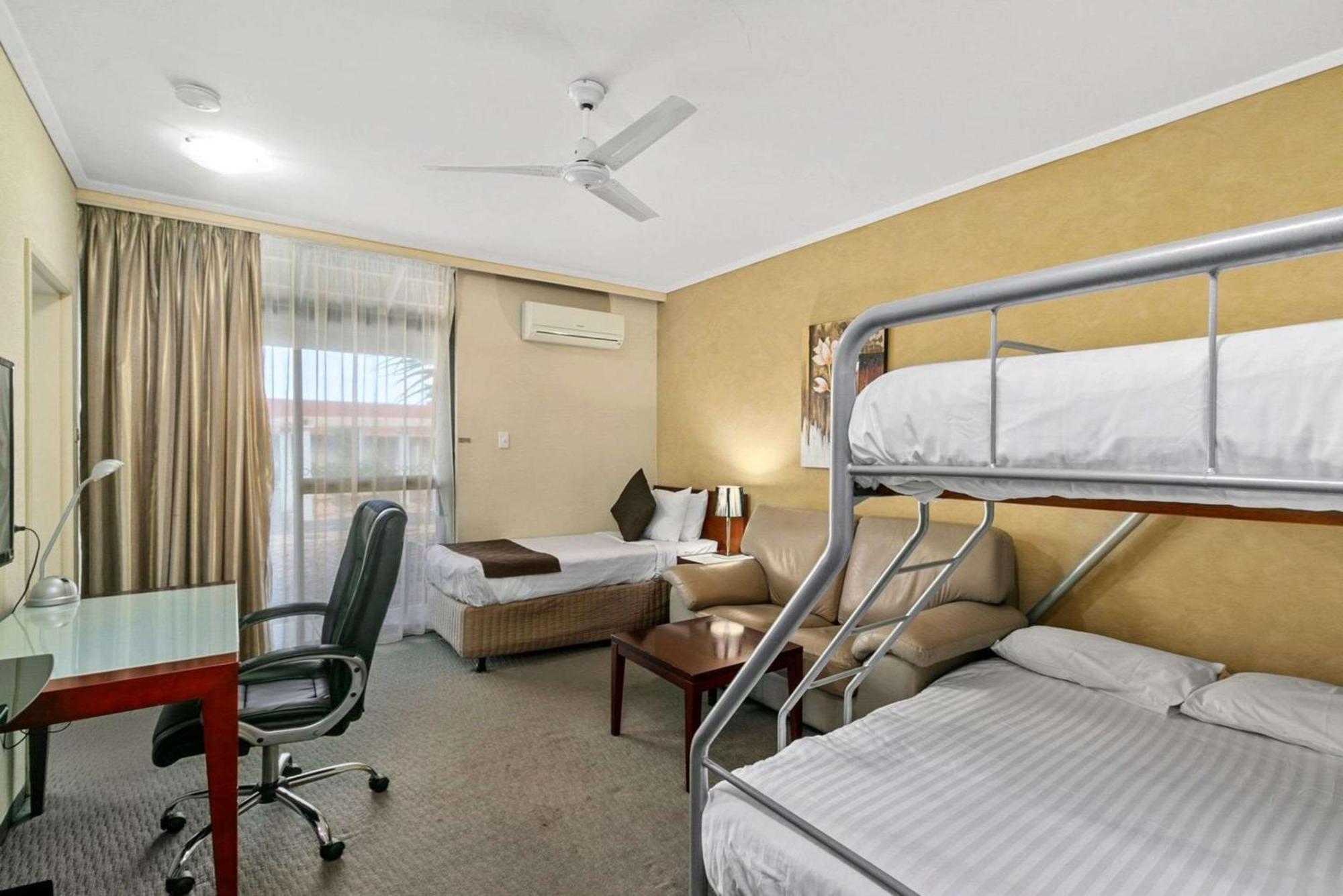 Comfort Inn ไวอาลา ภายนอก รูปภาพ