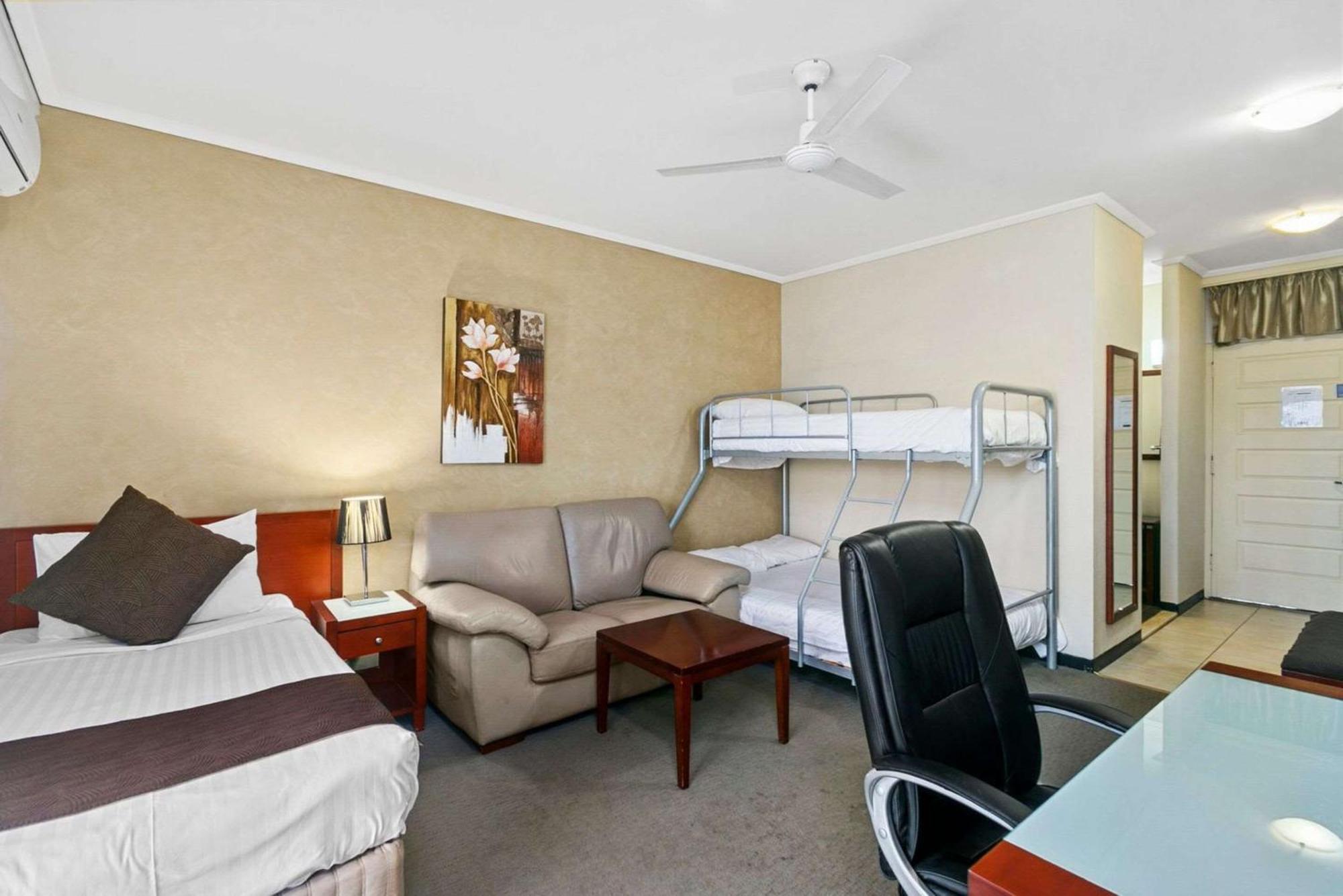 Comfort Inn ไวอาลา ภายนอก รูปภาพ