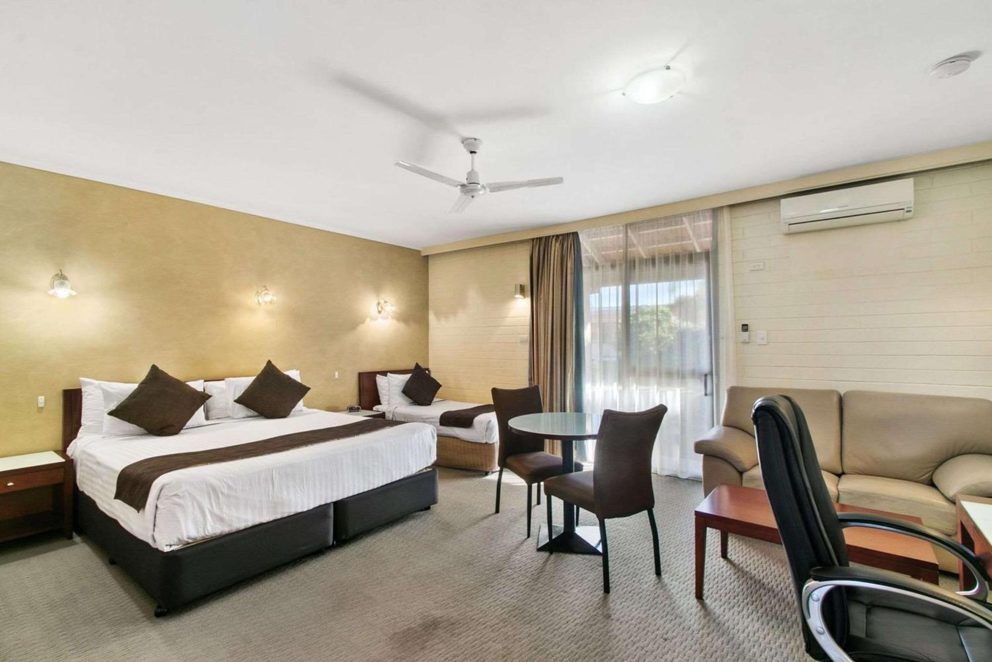 Comfort Inn ไวอาลา ภายนอก รูปภาพ