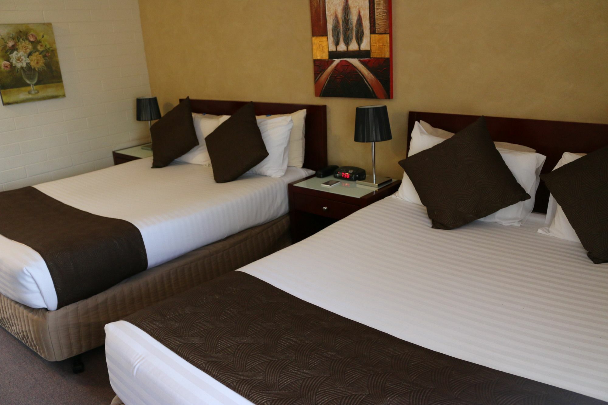 Comfort Inn ไวอาลา ภายนอก รูปภาพ